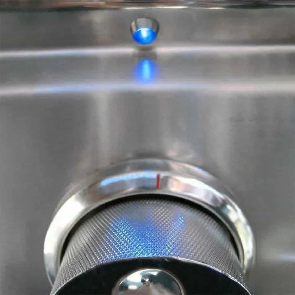 RCS Cutlass Pro - 38-Inch 4-Burner Built-In Grill with Blue LED Lights and Rear Burner - Liquid Propane Gas - RON38ALP - image 5