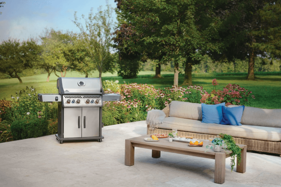 Napoleon Rogue® PRO-S 525 RSIB with Infrared Side and Rear Burner 4 Burners LP- RPS525RSIBPSS-2 - image 4