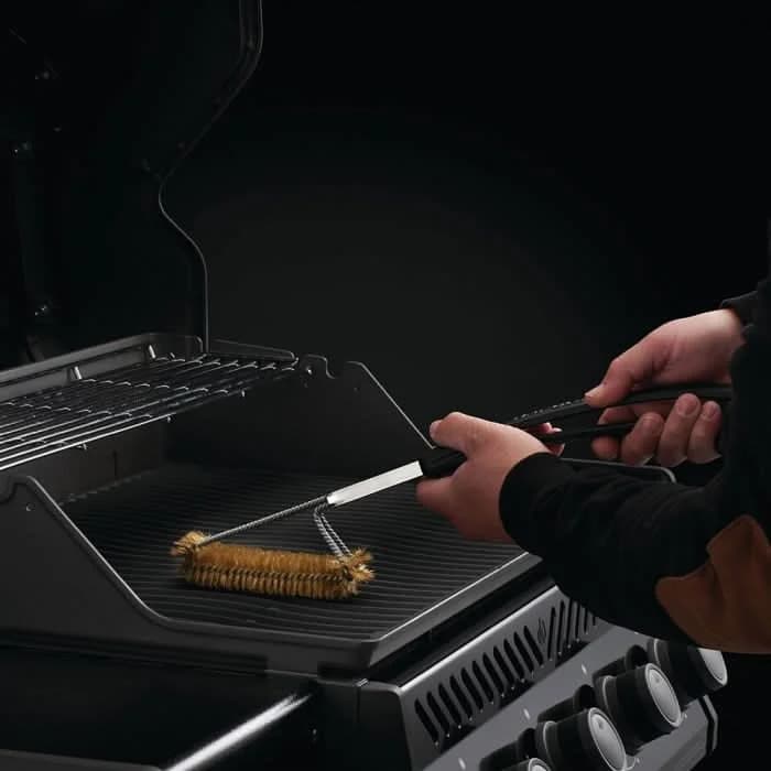 Napoleon Triple-Row Vertical Grill Brush with Brass Bristles - 62062 - image 2