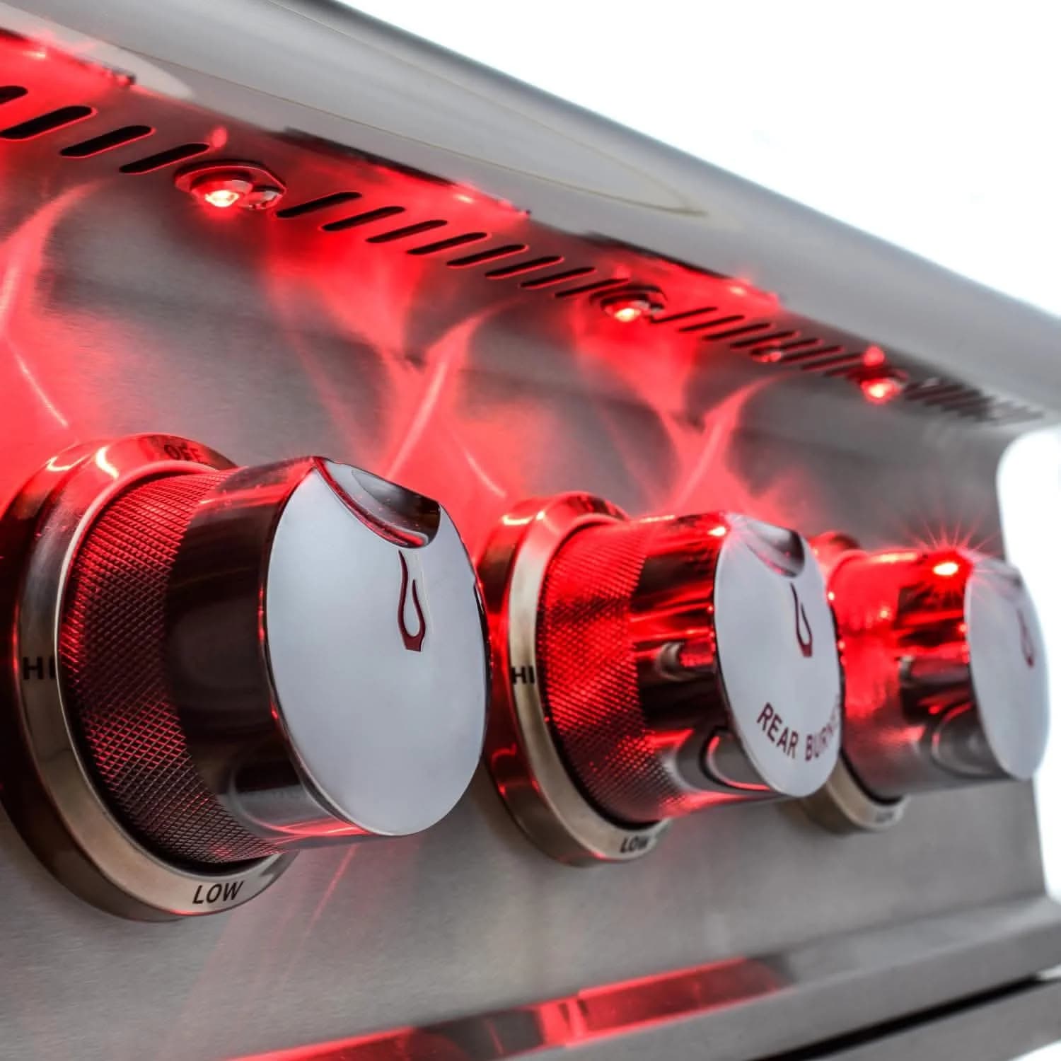 Blaze Professional LUX - 34-Inch 3-Burner Built-In Grill - Natural Gas with Rear Infrared Burner - BLZ-3PRO-NG - image 4