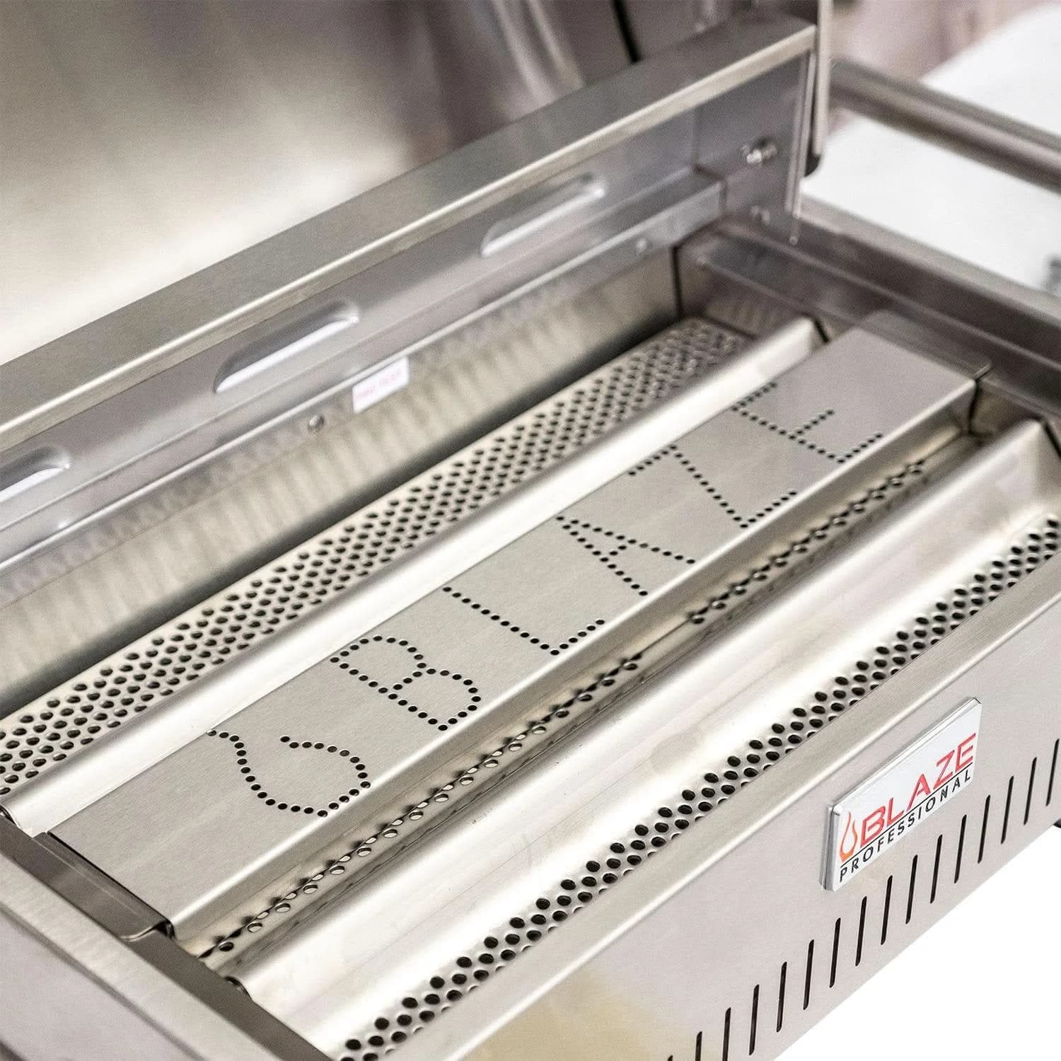 Blaze Portable Stainless Steel Smoker Box - BLZ-PROPRT-SMBX - image 3