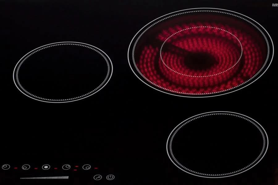 Summit - 36 Wide 208-240V 5-Burner Radiant Cooktop - CR5B36T9B - image 5