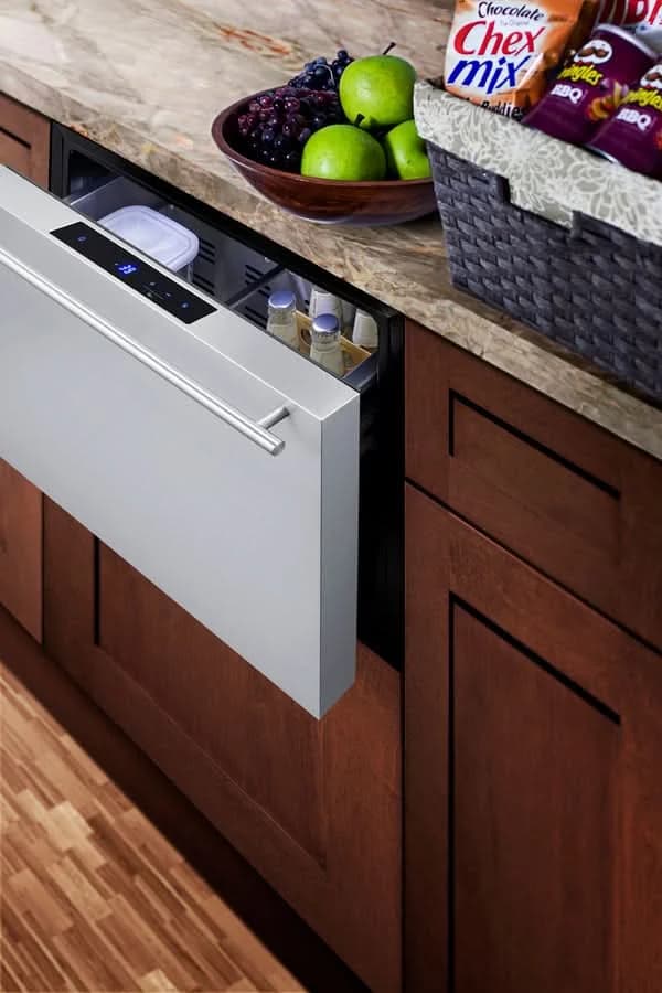 Summit 24-Inch Outdoor Refrigerator - SDR241OS - image 8