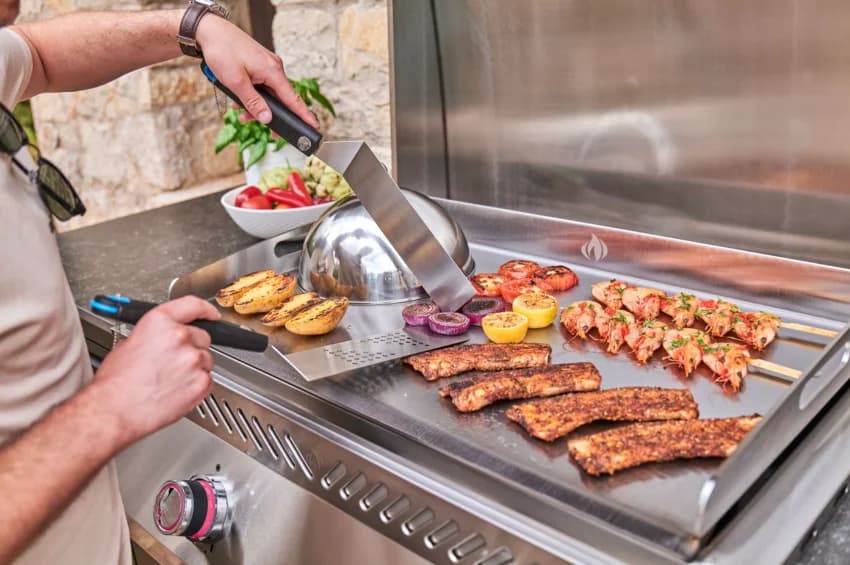 Napoleon Built-In 700 Series 32 Griddle Stainless Steel 2 Burners LP- BIG32FTPSS - image 4