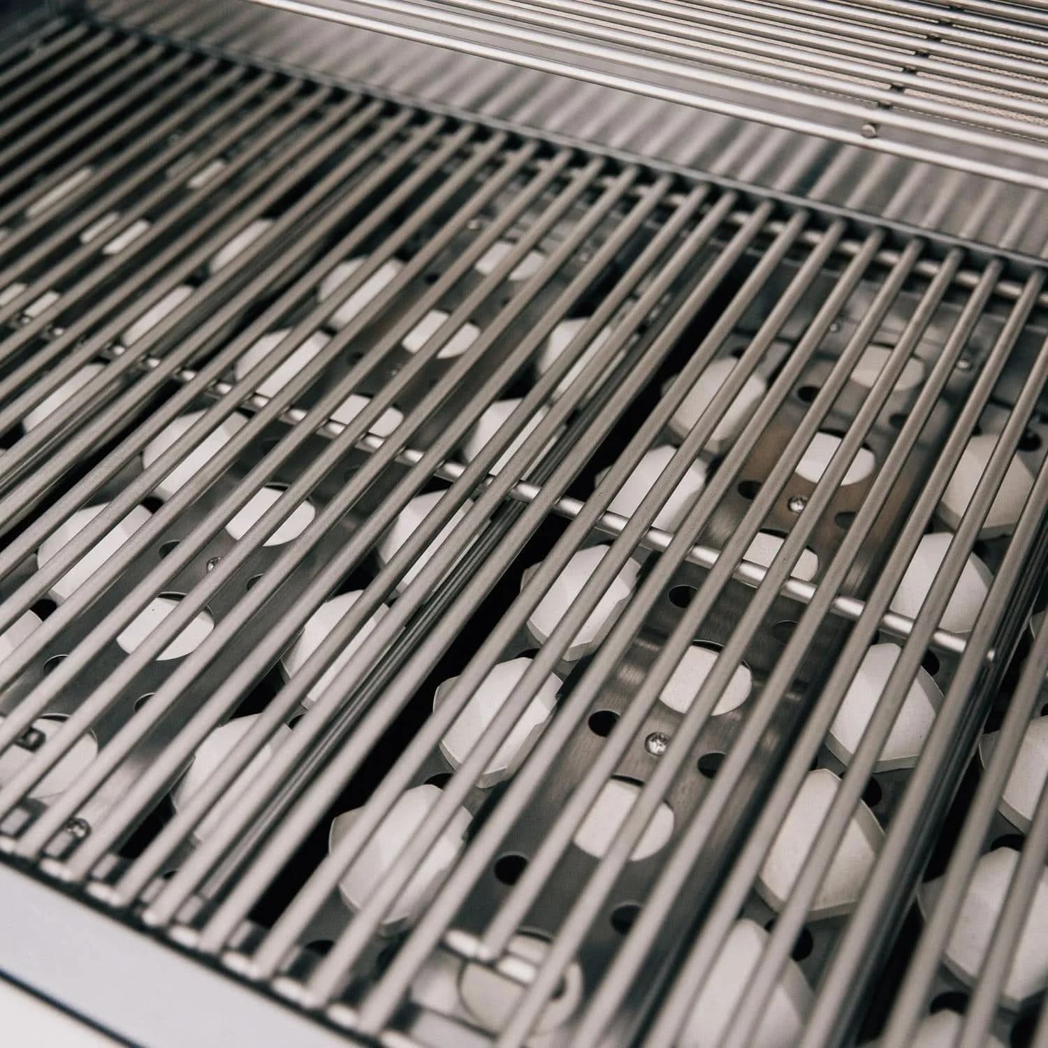 Summerset Sizzler PRO - 32-Inch 4-Burner Built-In Grill - Natural Gas - SIZPRO32-NG - image 3