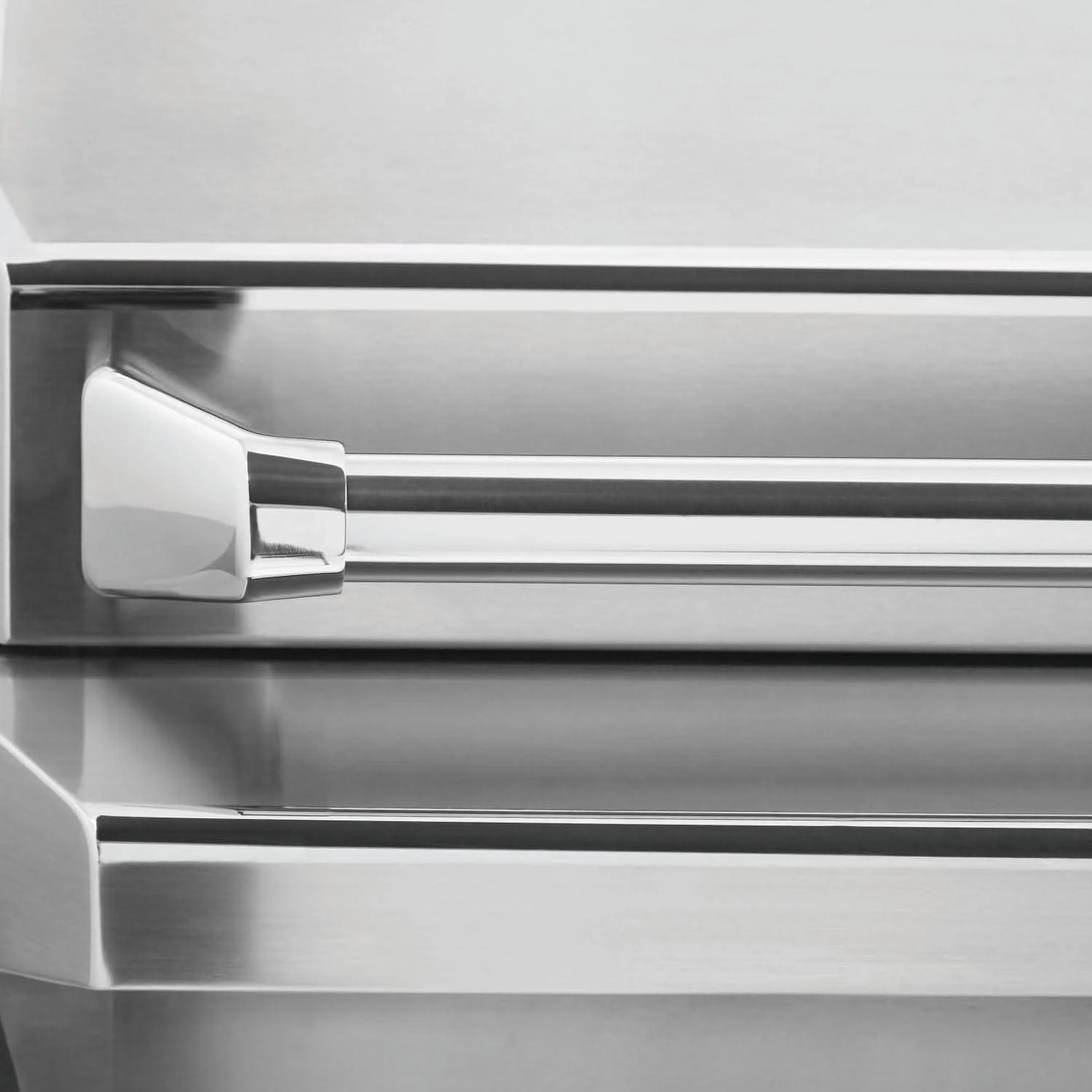 Twin Eagles - 42-Inch 3-Burner Freestanding Grill On Deluxe Cart - Liquid Propane Gas - TEBQ42G-CL + TEGB42SD-B - image 3