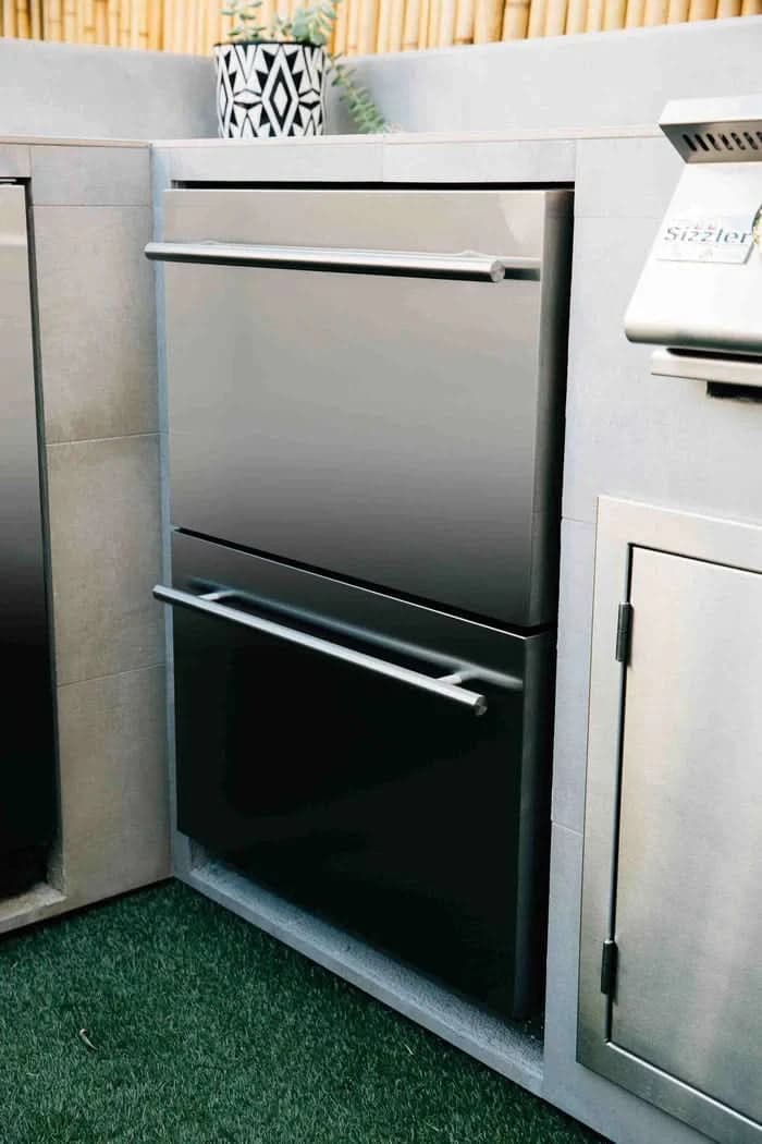 TrueFlame 24" 5.3C Deluxe Outdoor Rated 2-Drawer Fridge- AMD-RFR-24D-R-A - image 3