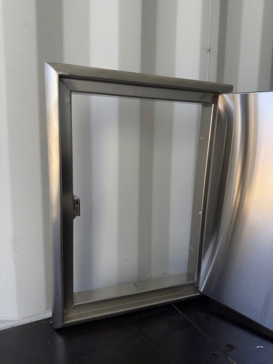 OCI 17" x 24" Professional Series Stainless Steel Vertical Access Door - OCI-14x20ASD-V-OB - image 4
