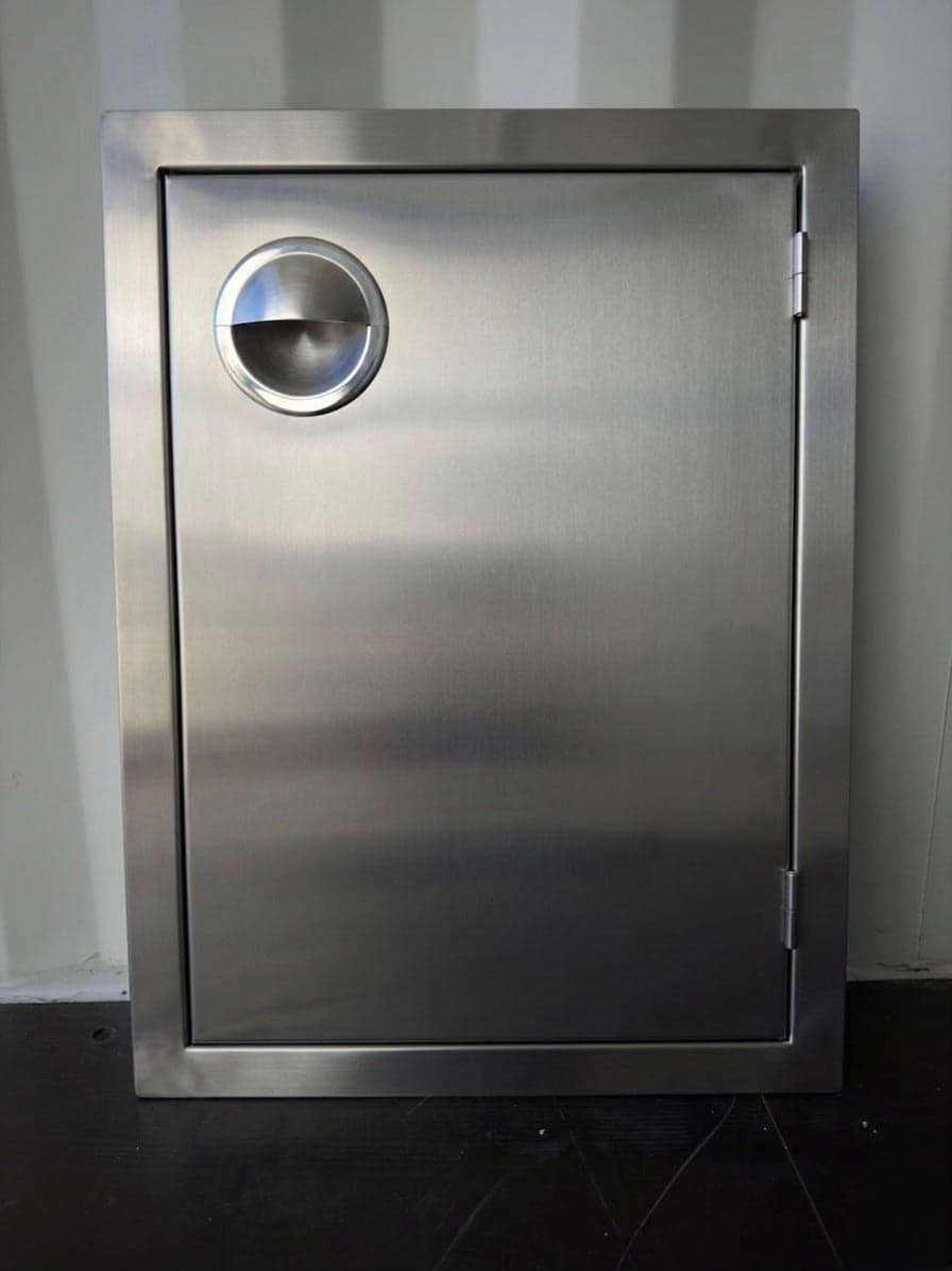 PCM 17" x 24" Stainless Steel Vertical Access Door - PCM-200-17X24V-RH-OB
