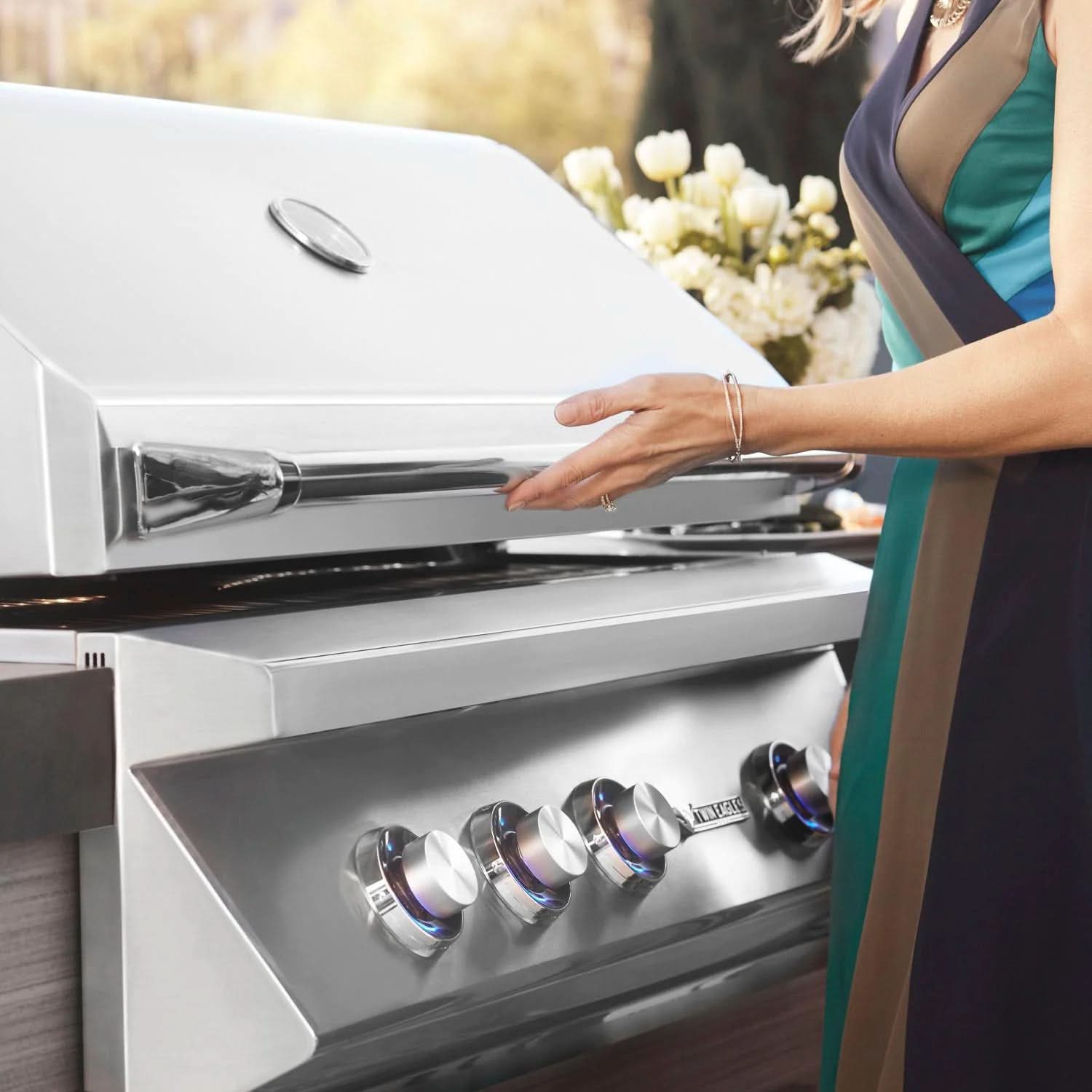 Twin Eagles 30-Inch 2-Burner Built-In Grill - Natural Gas with Sear Zone & Infrared Rotisserie Burner On Deluxe Cart - TEBQ30RS-CN + TEGB30SD-B